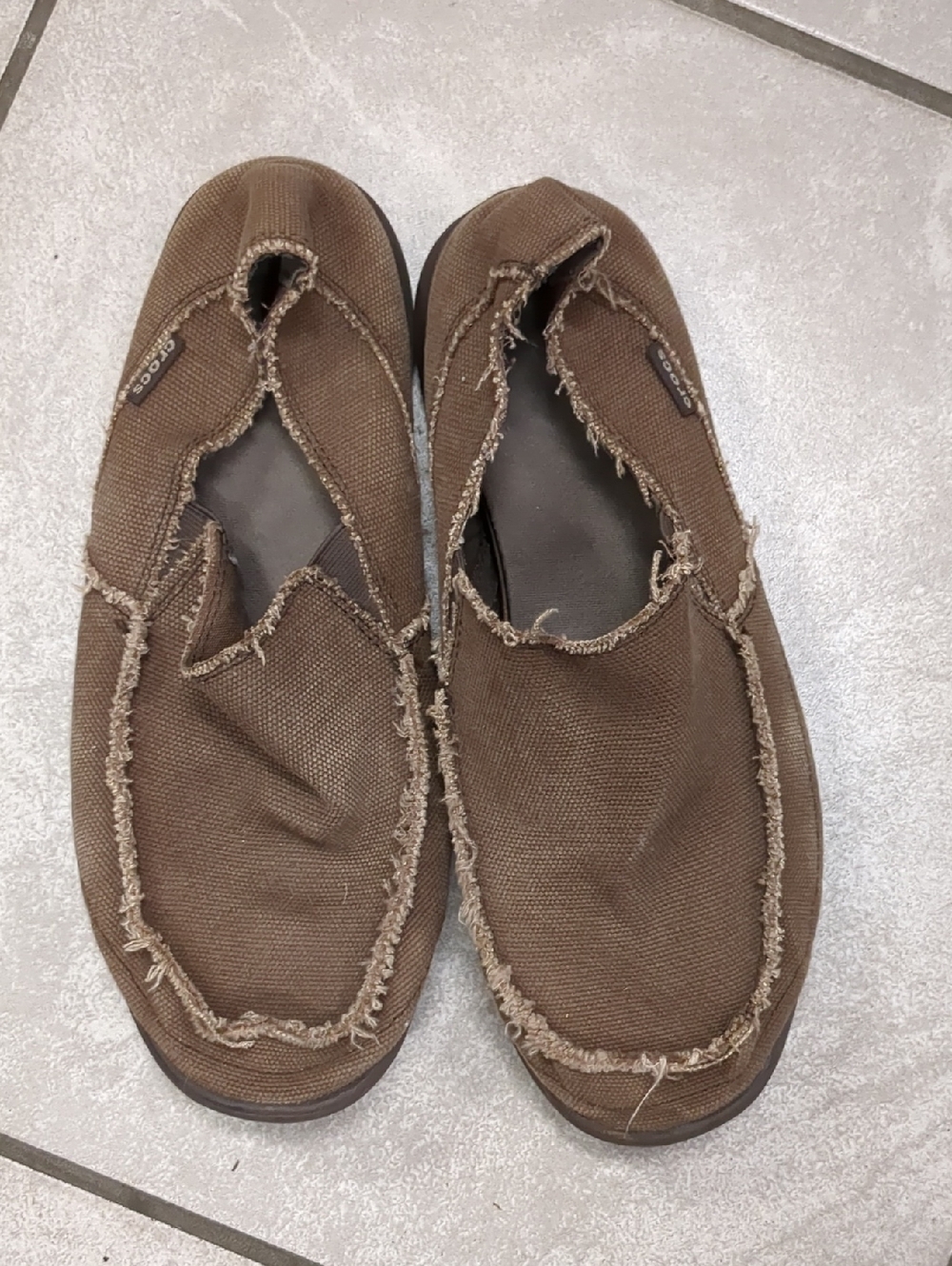 CROCS Men's Brown Frayed-Edge Slip-On shoes
